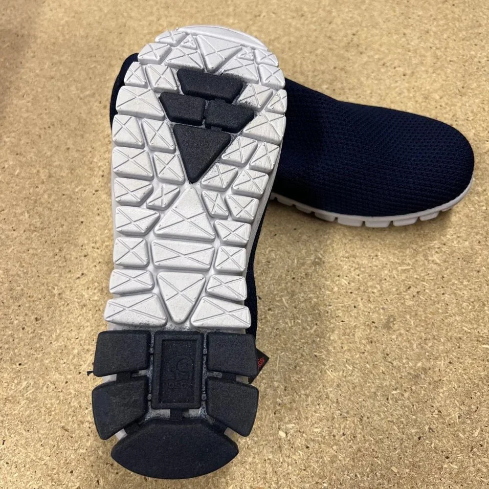 Deer stags no Sox slip on boys sneakers‎ size 5